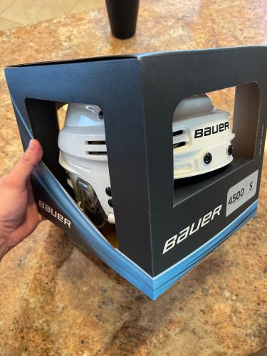 Small Bauer 4500 Helmet (New)