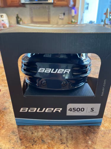 Small Bauer 4500 Helmet Pro Stock (New)