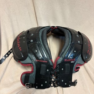 Large Youth Riddell Rival Youth Shoulder Pads (Used)