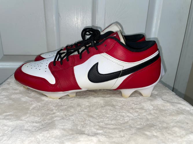Men's Size M 10.0 (W 11.0) Air Jordan Low Top Molded Cleats (Used)