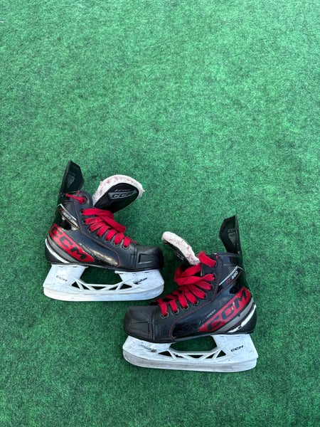 Youth CCM Jetspeed FT680 Hockey Skates (Regular) Size 12.5 (Used)