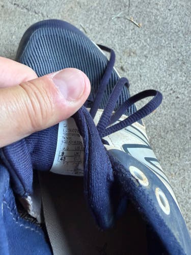 Blue Men's 5Y (Big Kids / Youth) Youth New Balance 3000v7 Low Top Molded Cleats (Used)