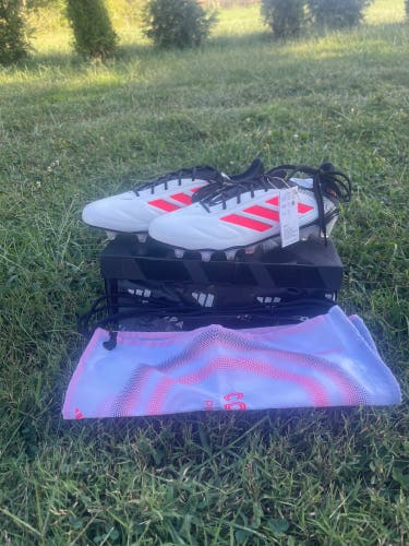 BRAND NEW Adidas Copas usually $ 250 Black Unisex Size M 12.5 (W 13.5) Cleats