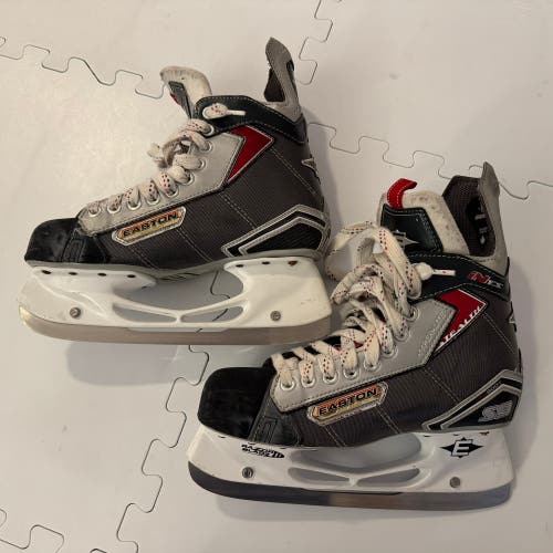 Easton Stealth S9 Hockey Skates Regular Width Size 6.5 (Used)