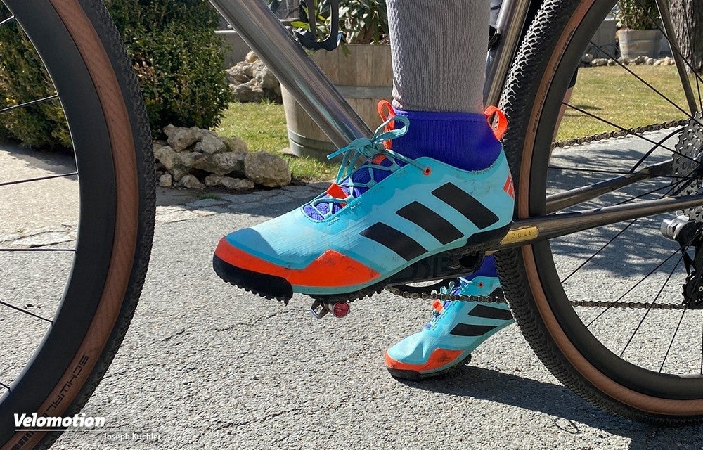 ADIDAS The Gravel 2.0 Cycling Shoes Black White HQ9034 Mens  display picture 1