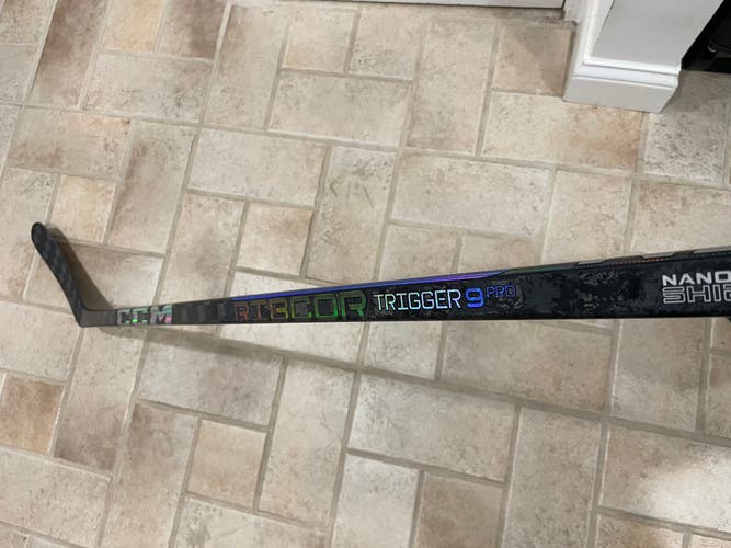 Senior CCM RibCor Trigger 9 Pro Right Handed Hockey Stick P29 (New)