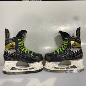 Used Bauer Supreme Ignite Pro+ Size 1 EE Skates