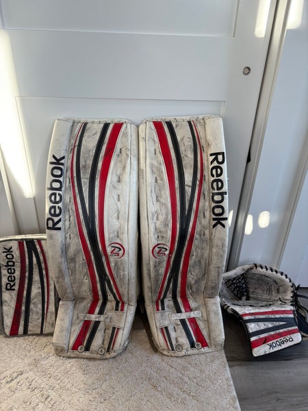 35" 2013 Reebok Premier 4 Regular Goalie Full Set (Used)