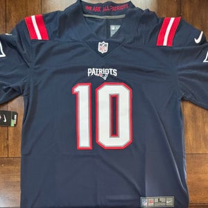New England Patriots Drake Maye Jersey Stitched Adult Large NWT