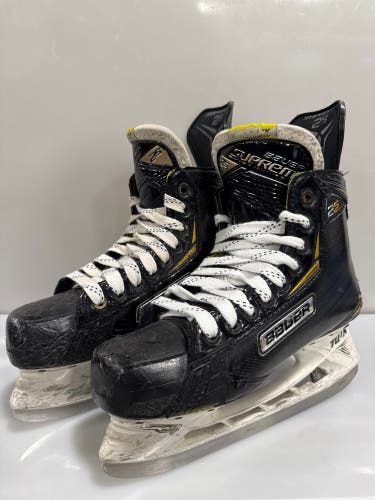 Used Bauer Supreme 2s Size 7D Hockey Skates