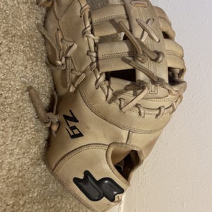 2022 First Base LH SSK z9 Baseball Glove 12.5" (Used)