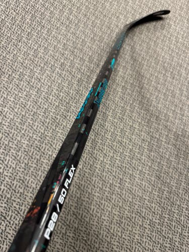 Junior Bauer Twitch Left Hand Hockey Stick P28 (New) 50 flex