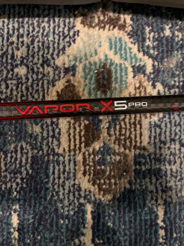 Senior Bauer Vapor X5 Pro Right Handed Hockey Stick P28 Pro Stock (New)