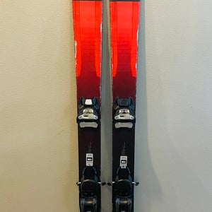 Volkl Mantra Jr 158 cm All Mountain Skis With Bindings Max Din 11 (Used)