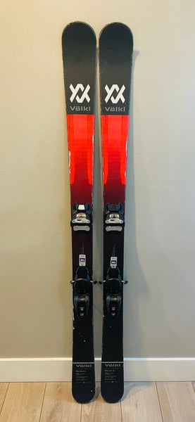 Volkl Mantra Jr 158 cm All Mountain Skis With Bindings Max Din 11 (Used)
