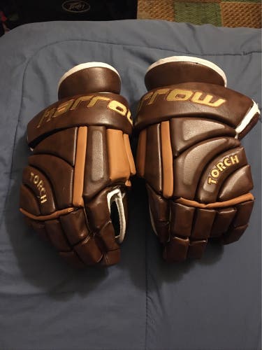 Lehigh University Harrow Torch Hockey Gloves 14.5”
