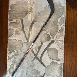 Intermediate Bauer Vapor 3X Left Hand Hockey Stick P28 (New)