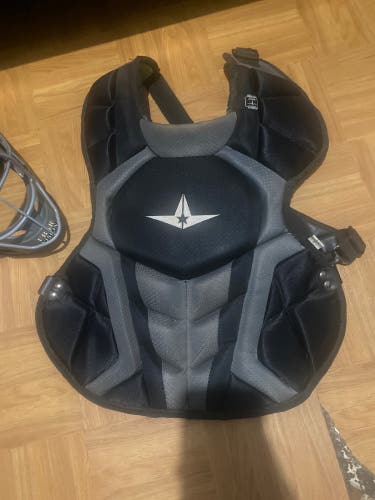 All Star System 7 Axis Catcher's Set (Used)