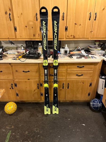Fischer 165 cm RC4 World Cup SL Skis Without Bindings (Used)
