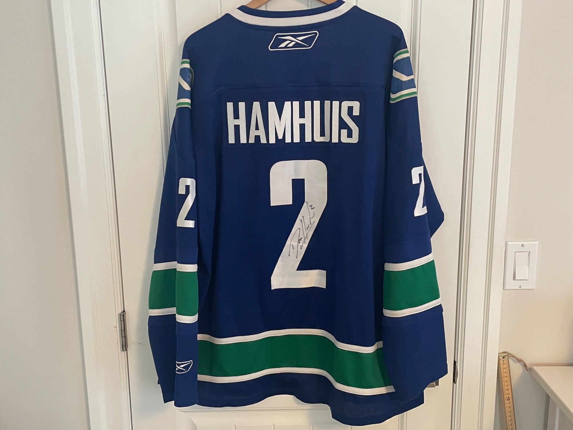 Authentic Reebok Vancouver Canucks Blue Stick In Rink Jersey Size