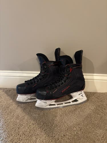Used 6D Bauer Vapor X500 LE Ice Hockey Skates