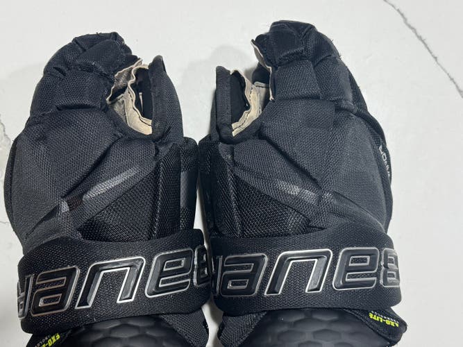 Bauer Vapor Hyperlite Gloves 12" (Used)