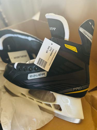 Bauer Hockey Skates Regular Width 12 (New)