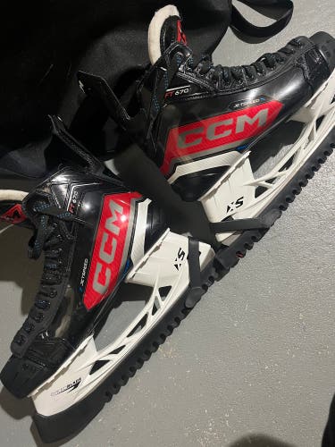 CCM JetSpeed FT670 Hockey Skates Regular Width 11 (Used)