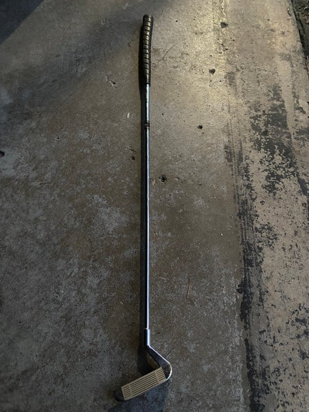 Silver Unisex Right Handed Putter 34" (Used)