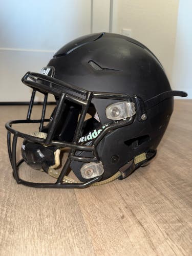 Medium Adult Riddell SpeedFlex Helmet (Used)
