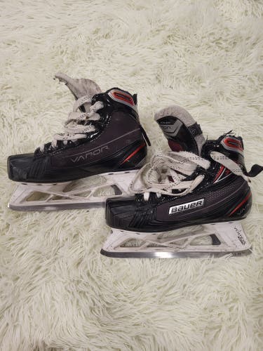 Bauer Vapor X700 Hockey Goalie Skates Size 4 (Used)