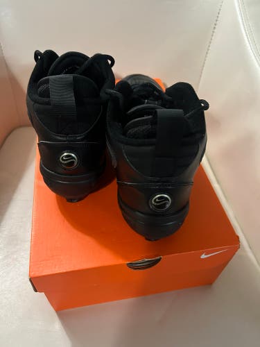 Black Men's Size M 10.0 (W 11.0) Adult Nike Molded Cleats (Used)