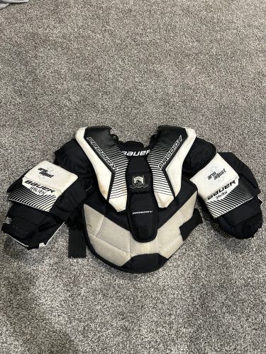 Large/Extra Large Bauer Prodigy Goalie Chest Protector (Used)