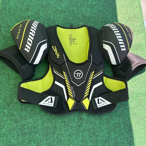 Warrior Alpha DX4 Shoulder Pads (Used) | Senior Medium