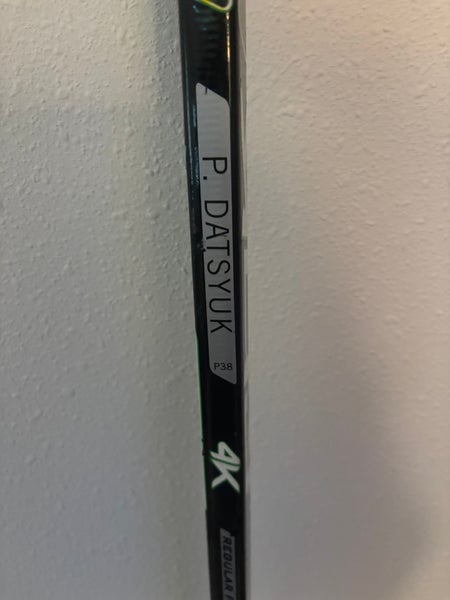 Senior Reebok 14K Right Handed Hockey Stick P28 Pro Stock (Used)