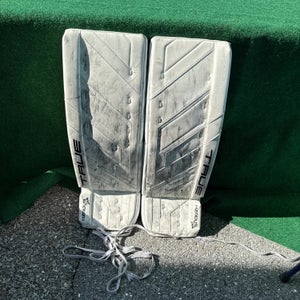 White Intermediate True HZRDUS 7X4 Goalie Leg Pads (Used) | 31”+ 2”