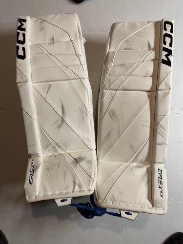 33" CCM Eflex 6.5 Goalie Leg Pads (Used)