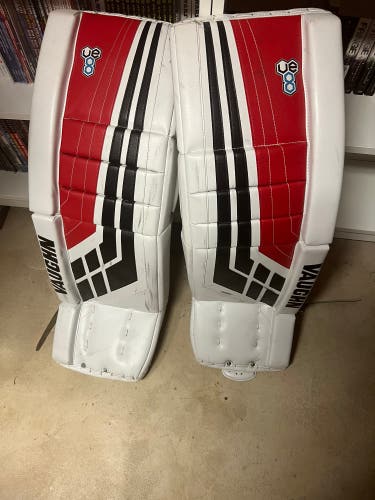 Vaughn Velocity VE8 Senior Goalie Leg Pads (Used)