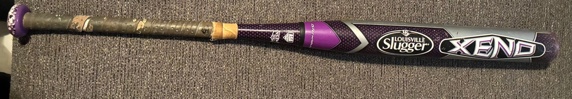 2014 Louisville Slugger Xeno Composite Bat (-10) 23 oz 33" (Used)