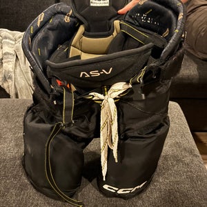 Junior Medium CCM Tacks AS-V Hockey Pants (Used)