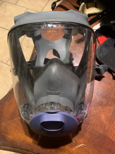 (Used) Moldex 9002 M Mask