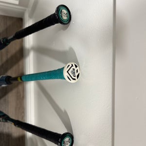 2026 DeMarini Lotus Composite Bat (-10) 23 oz 33" (Used)