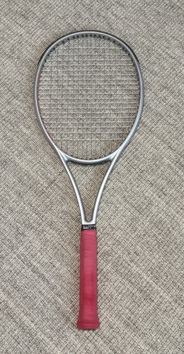 Wilson Blade 98 V8 18×20 – Laver Cup 2023 Limited Edition – Excellent 9.5/10