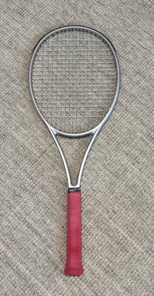 Wilson Blade 98 V8 18×20 – Laver Cup 2023 Limited Edition – Excellent 9.5/10