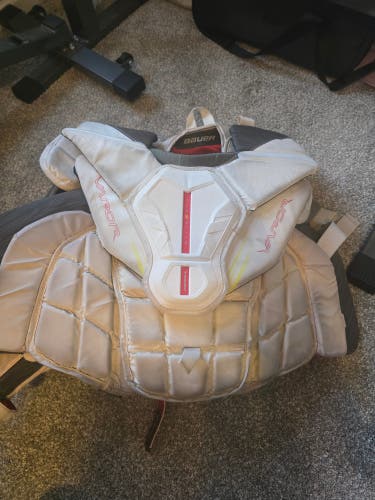 2023 XS Bauer Vapor Hyperlite 2 Goalie Chest Protector (Used)