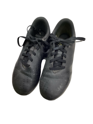 Used Adidas PREDATOR Soccer Cleats Black Junior 01.5 11613-S000167374