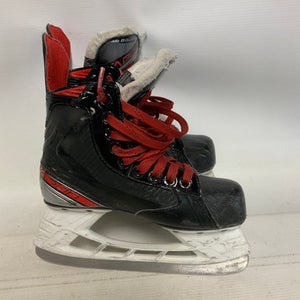 Used Bauer VAPOR X2.5 Junior Hockey Skate Junior 02 11823-S000034028