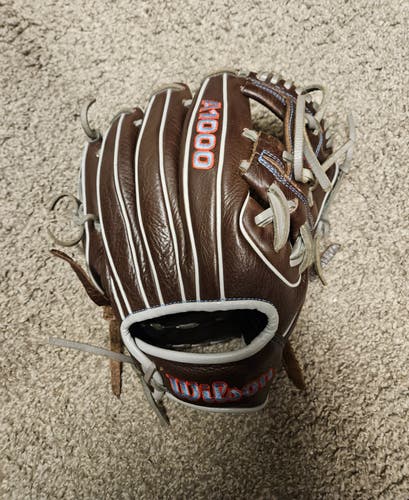 Wilson RH Infield A1000 Baseball Glove 11.5" (New)