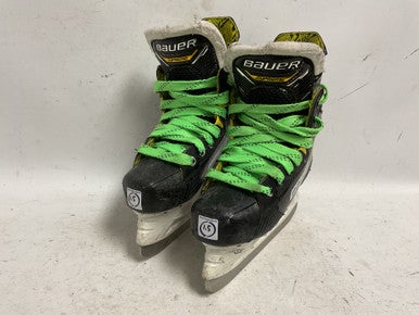 Used Bauer SUPREME M4 Junior Hockey Skate Junior 01.5 11855-S000190600