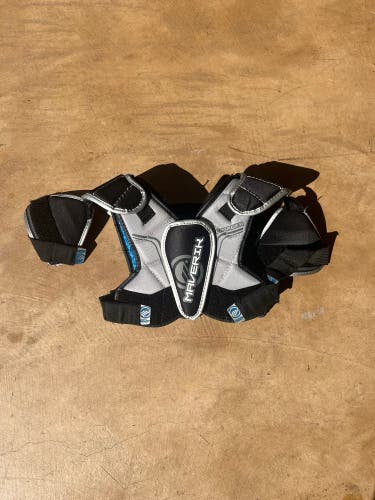 Maverick charger shoulder pads